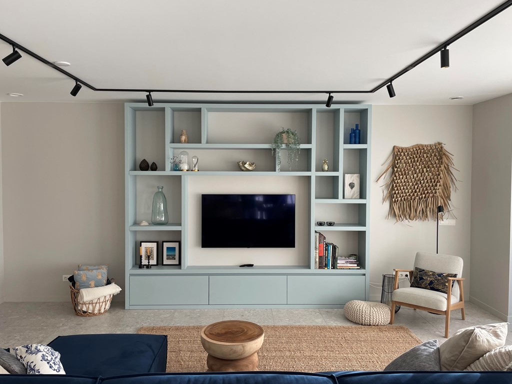 Foto zithoek + tvkast.jpg